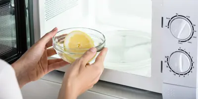 mikrowelle reinigen