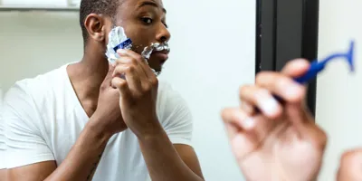 Як зняти подразнення після бриття