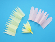 kak da napravim hartieni cvetia s decata 04