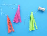 diy garden decoration pom pom garland 07