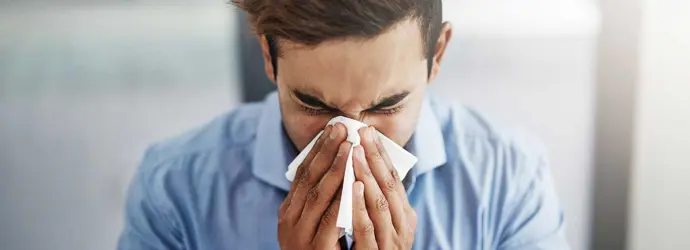 Proč kýcháme? 5 příčin proč člověk kýchá a jak kýchání zastavit