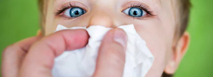 Krvarenje iz nosa: razlozi krvarenja iz nosa i kako postupati