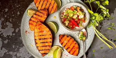 Gegrillte Süßkartoffel mit Avocado: Die gesunde und vegane Alternative für den Sommer