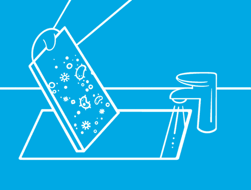 Pe un fundal albastru, mâini conturate în alb folosind apă cu săpun pentru a spăla bacteriile de pe un tocător.