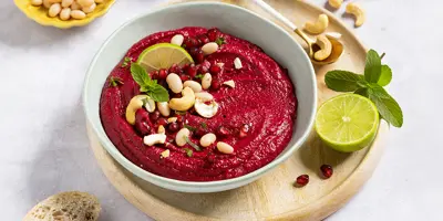 Rote Bete Hummus mit Cashew