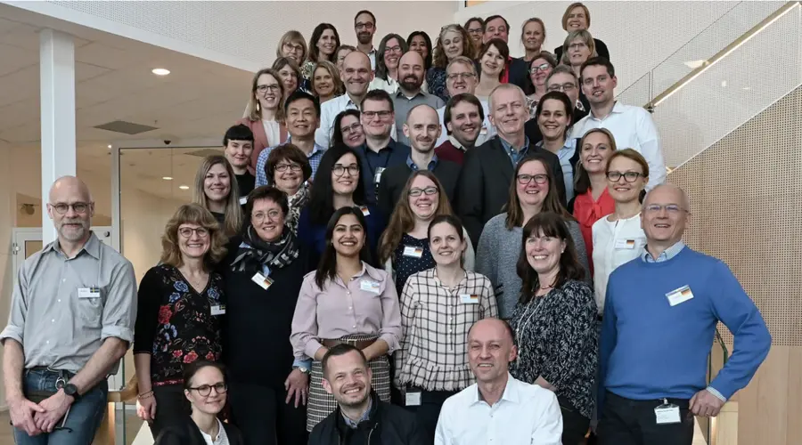 Μια ομαδική φωτογραφία της ομάδας Ασφάλειας Προϊόντων