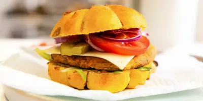 Kürbis-Burger mit Kichererbsen