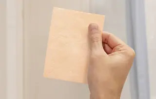 O hârtie igienică fină, testată dermatologic