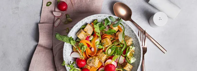 Radieschen-Brotsalat