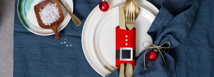 Weihnachtliche Bestecktasche basteln