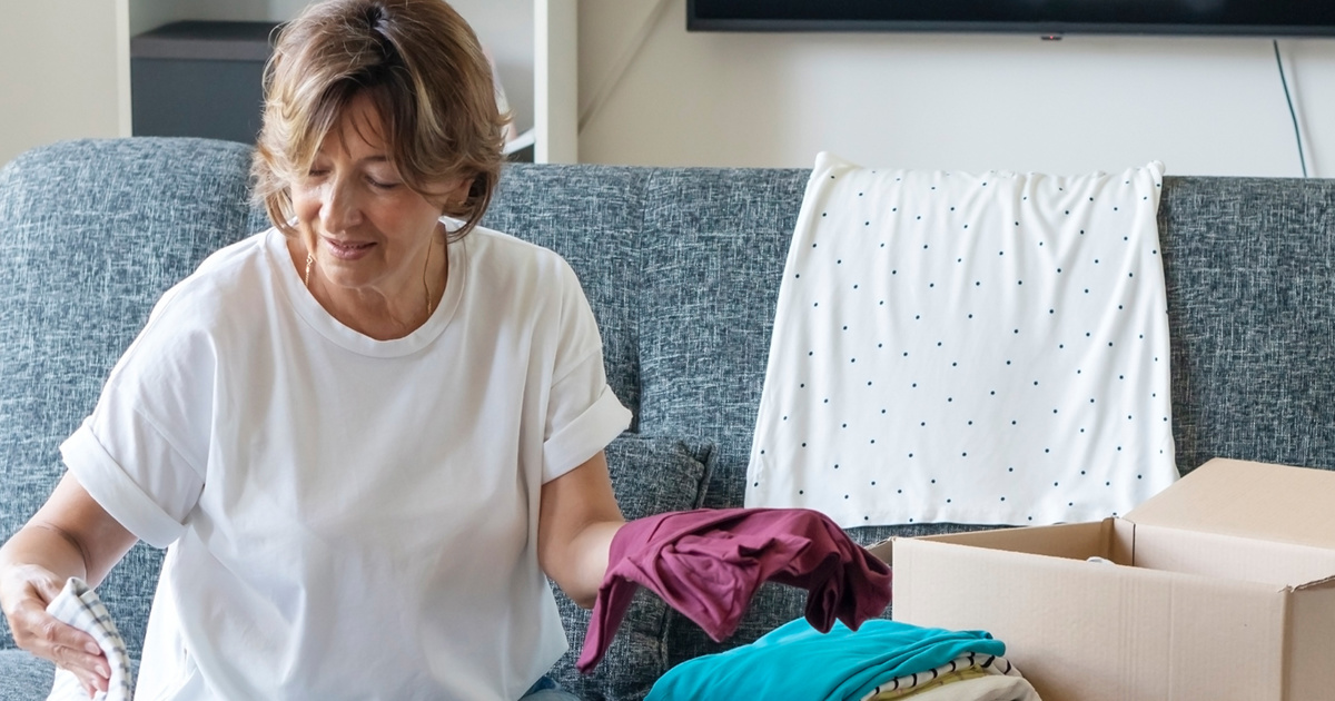 Alte Kleidung Abgeben Für Geld H&m Tipps zum Altkleider abgeben für wohltätige Zwecke - Zewa